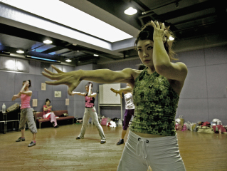 �t���[��